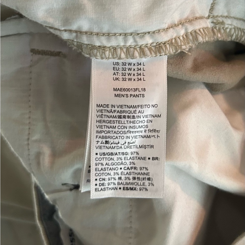 Amazon Essentials Men's Pants - Picture 4 of 4